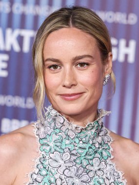 Chanel FW23 Couture giyen Brie Larson, 13 Nisan 2024 'te ABD' nin Kaliforniya eyaletinin Los Angeles kentinde bulunan Akademi Sinema Müzesi 'nde düzenlenen 10..