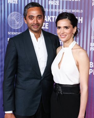 Chamath Palihapitiya ve Nathalie Dompe, 13 Nisan 2024 'te ABD' nin Kaliforniya eyaletinin Los Angeles kentinde bulunan Akademi Sinema Müzesi 'nde düzenlenen 10..
