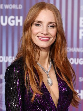 Elie Saab ve Damiani mücevherleri giyen Jessica Chastain, 13 Nisan 2024 'te ABD' nin Kaliforniya eyaletinin Los Angeles kentinde bulunan Akademi Sinema Müzesi 'nde düzenlenen 10.. 