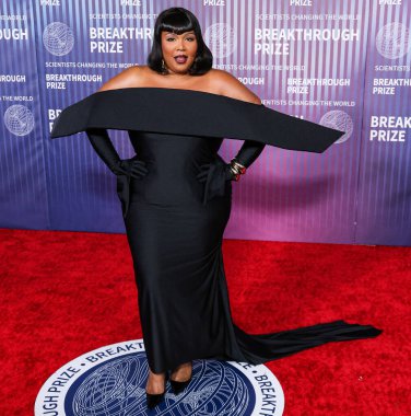 Lizzo 'nun özel giydiği Quine Li, 13 Nisan 2024' te Los Angeles, Kaliforniya, ABD 'deki Akademi Sinema Müzesi' nde düzenlenen 10.. 