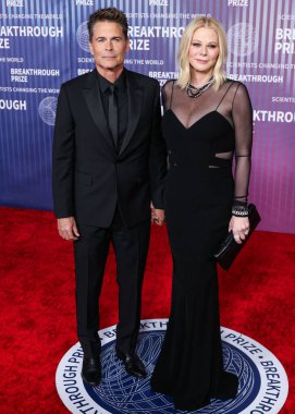 Rob Lowe ve eşi Sheryl Berkoff, 13 Nisan 2024 'te Los Angeles, Kaliforniya, ABD' deki Akademi Sinema Müzesi 'nde düzenlenen 10..