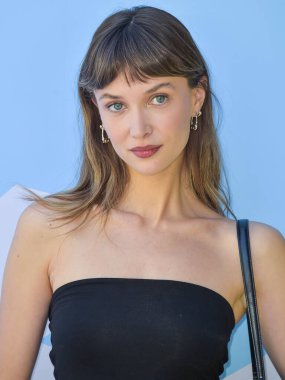 Ari Fournier, 2024 Coachella Valley Müzik ve Sanat Festivali sırasında düzenlenen 7. Yıllık REVOLVE Festivali 'ne 13 Nisan 2024' te Palm Springs, Riverside County, Kaliforniya, ABD 'de düzenlenen 1..