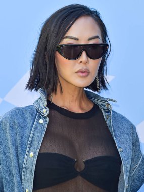 Chriselle Lim, 2024 Coachella Valley Müzik ve Sanat Festivali sırasında düzenlenen 7. REVOLVE Festivali 'ne 13 Nisan 2024' te Palm Springs, Riverside County, Kaliforniya 'da düzenlenen 1.