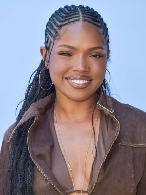 Ryan Destiny, 2024 Coachella Valley Müzik ve Sanat Festivali sırasında düzenlenen 7. REVOLVE Festivali 'ne 13 Nisan 2024' te Palm Springs, Riverside County, Kaliforniya 'da düzenlenen 1.