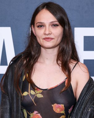 Rock grubu Cherry Glazerr 'den Clementine Creevy, 15 Nisan 2024' te Hollywood, Los Angeles, Kaliforniya, ABD 'de düzenlenen 