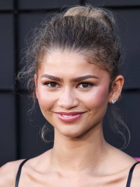 LOS ANGELES, CALIFORNIA, ABD - 16 Nisan: Amerikalı aktris ve şarkıcı Zendaya özel Vera Wang elbisesi ve Bulgari mücevherleri ile Westwood Village Theater 'da düzenlenen' Challengers 'adlı Amazon MGM Stüdyolarının galasına geldi. 