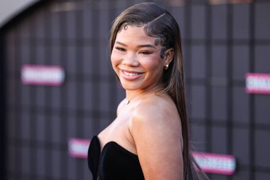 Raiss Vanessa elbisesi ve David Yurman mücevheri giyen Storm Reid, 16 Nisan 2024 'te Westwood Village Theater' da düzenlenen 'Amazon MGM Stüdyolarının Los Angeles Premiere' ine ulaştı.. 