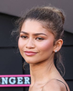 LOS ANGELES, CALIFORNIA, ABD - 16 Nisan: Amerikalı aktris ve şarkıcı Zendaya özel Vera Wang elbisesi ve Bulgari mücevherleri ile Westwood Village Theater 'da düzenlenen' Challengers 'adlı Amazon MGM Stüdyolarının galasına geldi. 