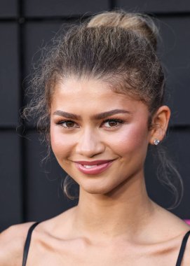 LOS ANGELES, CALIFORNIA, ABD - 16 Nisan: Amerikalı aktris ve şarkıcı Zendaya özel Vera Wang elbisesi ve Bulgari mücevherleri ile Westwood Village Theater 'da düzenlenen' Challengers 'adlı Amazon MGM Stüdyolarının galasına geldi. 