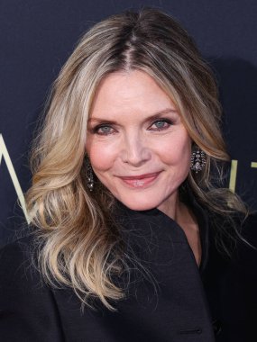 Michelle Pfeiffer, 27 Nisan 2024 'te Hollywood, Los Angeles, Kaliforniya, ABD' de düzenlenen Dolby Tiyatrosu 'nda düzenlenen Ömür Boyu Başarı Ödülü' ne ulaştı..    