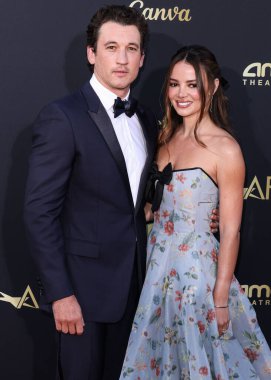 Miles Teller ve eşi Keleigh Sperry Teller, 27 Nisan 2024 'te Hollywood, Los Angeles, Kaliforniya' da bulunan Dolby Tiyatrosu 'nda düzenlenen Ömür Boyu Başarı Ödülü' ne ulaştı.