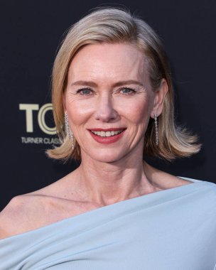 Givenchy 'i giyen Naomi Watts, 27 Nisan 2024' te Hollywood, Los Angeles, Kaliforniya, ABD 'de düzenlenen Dolby Tiyatrosu' nda düzenlenen Ömür Boyu Başarı Ödülü 'ne ulaştı.. 