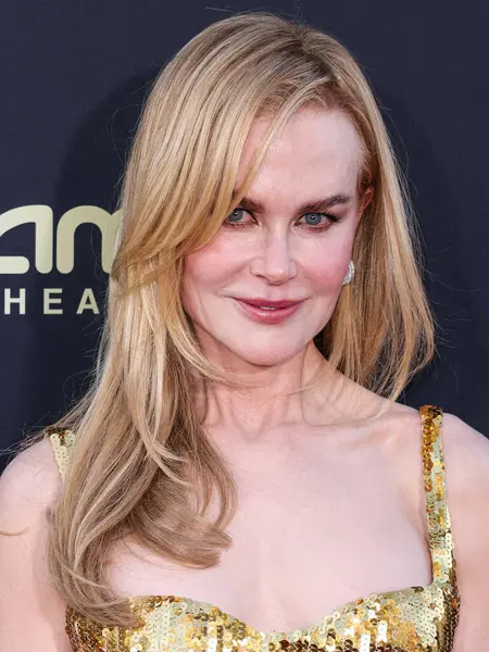 Nicole Kidman Vistiendo Balenciaga Llega 49ª Edición Del Afi American Imágenes De Stock Sin Royalties Gratis