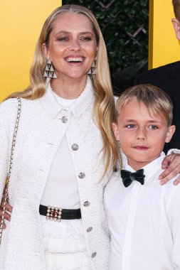 Teresa Palmer ve oğlu Bodhi Rain Webber, 30 Nisan 2024 'te Hollywood, Los Angeles, Kaliforniya, ABD' de düzenlenen 'The Fall Guy' filminin Los Angeles galasına geldiler.. 