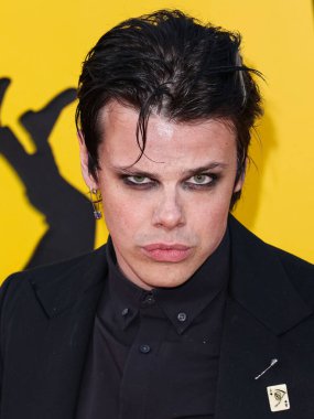 YUNGBLUD (Dominic Richard Harrison), Los Angeles Universal Pictures 'ın' The Fall Guy 'galasına 30 Nisan 2024' te Hollywood, Los Angeles, Kaliforniya, ABD 'deki Dolby Theatre' a geldi.. 