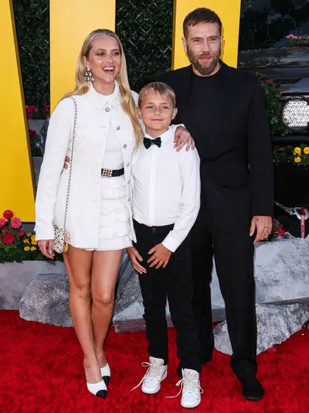 stock image Teresa Palmer, son Bodhi Rain Webber and husband Mark Webber arrive at the Los Angeles Premiere Of Universal Pictures' 'The Fall Guy' held at the Dolby Theatre on April 30, 2024 in Hollywood, Los Angeles, California, United States. 