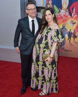 Christian Slater ve eşi Brittany Lopez, Netflix 'in 30 Nisan 2024' te Hollywood 'daki Hollywood Mısır Tiyatrosu' nda düzenlenen Los Angeles Premiere of Netflix 'in 