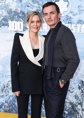Aimee Mullins ve kocası Rupert Friend, 1 Mayıs 2024 'te Paramour Malikanesi' ndeki Montblanc Meisterstuck 100. Yıl dönümü Galerisi 'ne geldiler.. 