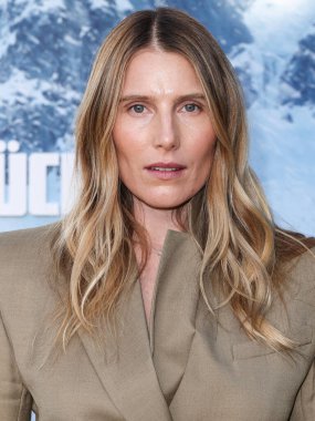 Dree Hemingway, 1 Mayıs 2024 'te Paramour Estate' teki Montblanc Meisterstuck 100. Yıl dönümü Galerisi 'ne geldi.. 