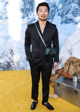 Simu Liu, 1 Mayıs 2024 'te Paramour Malikanesi' ndeki Montblanc Meistersıkışmış 100. Yıldönümü Galerisi 'ne ulaştı.. 