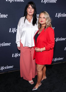 Kristy Blanchard ve üvey kızı Gypsy Rose Blanchard Yaşam Boyu Olan Bir Akşam 'a geldiler: Tartışmalar Üzerine Konuşmalar' Murdaugh Cinayetleri: Film ',' Wendy Williams Nerede? 1 Mayıs 2024 'te Los Angeles' ta