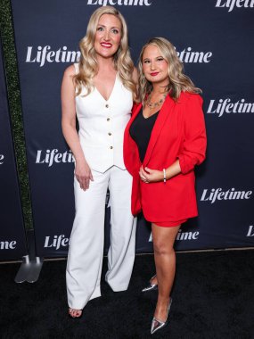 Melissa Moore ve Gypsy Rose Blanchard Yaşam Boyu Olan Bir Akşam 'a geldiler: Tartışmalar Üzerine Konuşmalar' Murdaugh Cinayetleri: The Movie ',' Wendy Williams Nerede? 1 Mayıs 2024 'te Los Angeles' ta