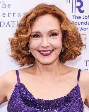 Amy Yasbeck, 9 Mayıs 2024 'te Hollywood, Los Angeles, Kaliforniya, ABD' de Sunset Room Hollywood 'da düzenlenen Aortik Sağlık Vakfı' nın 2024 Akşam Yemeği 'ne geliyor.. 