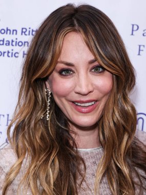 Kaley Cuoco, 9 Mayıs 2024 'te Hollywood, Los Angeles, Kaliforniya, ABD' de Sunset Room Hollywood 'da düzenlenen Aortik Sağlık Vakfı' nın 2024 Akşam Yemeği 'ne geliyor.. 
