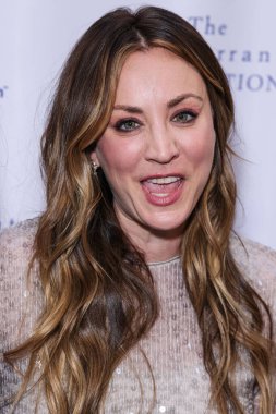 Kaley Cuoco, 9 Mayıs 2024 'te Hollywood, Los Angeles, Kaliforniya, ABD' de Sunset Room Hollywood 'da düzenlenen Aortik Sağlık Vakfı' nın 2024 Akşam Yemeği 'ne geliyor.. 