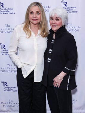 Priscilla Barnes ve Joyce DeWitt, 9 Mayıs 2024 'te Hollywood Sunset Room Hollywood' da, Hollywood, Los Angeles, Kaliforniya, ABD 'de düzenlenen Aortik Sağlık Vakfı' nın 2024 Akşamına geldiler.. 