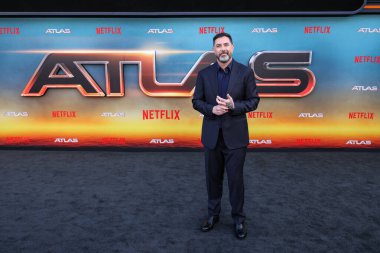 Brad Peyton, 20 Mayıs 2024 'te Hollywood' da Hollywood, Los Angeles, Kaliforniya 'da düzenlenen Netflix' in 'Atlas' ının Los Angeles galasına geldi.. 