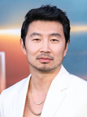 Simu Liu, 20 Mayıs 2024 'te Hollywood' daki Hollywood Mısır Tiyatrosu 'nda düzenlenen Netflix' in 'Atlas' ının Los Angeles galasına geldi.. 
