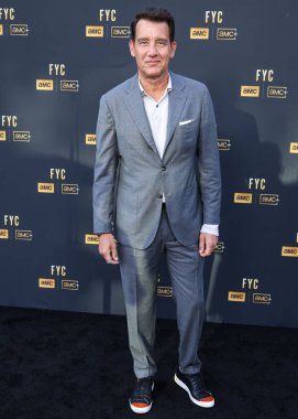 Clive Owen, Emmy FYC Etkinliği 'nin AMC Sunucuları' na ev sahipliği yapmak üzere 21 Mayıs 2024 'te ABD' nin Kaliforniya eyaletinin Los Angeles kentindeki Wolf Tiyatrosu 'nda düzenlenen Hikaye Anlatımsız' a ulaştı..