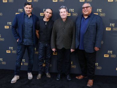 Graham Roland, Zahn McClarnon, John Wirth ve Chris Eyre, 21 Mayıs 2024 'te Los Angeles, Kaliforniya, ABD' de bulunan Wolf Theatre 'da düzenlenen AMC Emmy FYC Sunucuları' AMC Sunumuna katıldı..