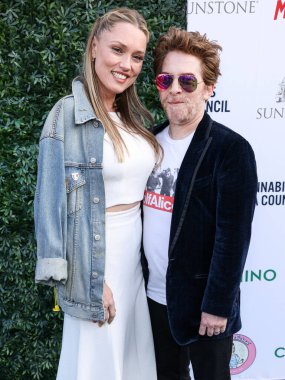 Clare Grant ve Seth Green, 30 Mayıs 2024 'te Hollywood, Los Angeles, Kaliforniya, ABD' de The Whitley 'de düzenlenen Müzikal' Açılış Gecesi Performansı 'na geldiler..