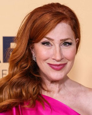 Lisa Ann Walter, 7 Haziran 2024 'te Fairmont Century Plaza Oteli' nde düzenlenen LGBTQ + Sinema ve Televizyon Eleştirmenleri Kutlaması 'na katılmıştır.. 