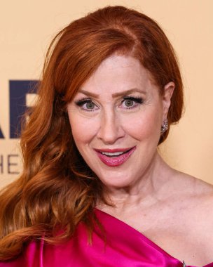 Lisa Ann Walter, 7 Haziran 2024 'te Fairmont Century Plaza Oteli' nde düzenlenen LGBTQ + Sinema ve Televizyon Eleştirmenleri Kutlaması 'na katılmıştır.. 