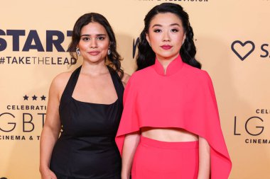 Marisela Zumbado ve kız arkadaşı Sherry Cola, 7 Haziran 2024 'te Century City, Los Angeles, Kaliforniya, ABD' de düzenlenen Fairmont Century Plaza Oteli 'nde düzenlenen LGBTQ + Sinema ve Televizyonun Eleştirmen Seçimi kutlamasına geldiler.. 