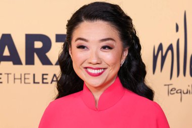 Sherry Cola, 7 Haziran 2024 'te Fairmont Century Plaza Oteli' nde düzenlenen LGBTQ + Sinema ve Televizyon Eleştirmenlerinin Kutlamasına katılıyor.. 