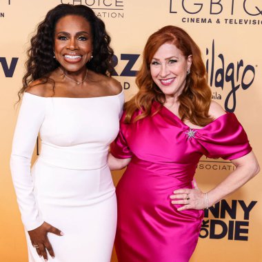 Sheryl Lee Ralph ve Lisa Ann Walter, 7 Haziran 2024 'te Century City, Los Angeles, Kaliforniya, ABD' de Fairmont Century Plaza Oteli 'nde düzenlenen LGBTQ + Sinema ve Televizyon' un Eleştirmen Seçimi Kutlamasına geldiler.. 