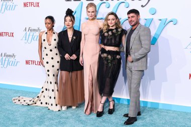 Liza Koshy, Sherry Cola, Nicole Kidman, Joey King ve Zac Efron, 13 Haziran 2024 'te Hollywood Mısır Tiyatrosu' nda düzenlenen Netflix 'in 