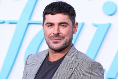 Dolce ve Gabbana giyen Zac Efron, 13 Haziran 2024 'te Hollywood' da Hollywood, Los Angeles, Kaliforniya, ABD 'de düzenlenen Netflix' in 