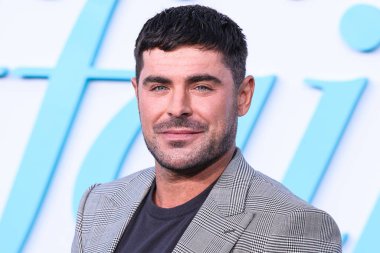 Dolce ve Gabbana giyen Zac Efron, 13 Haziran 2024 'te Hollywood' da Hollywood, Los Angeles, Kaliforniya, ABD 'de düzenlenen Netflix' in 