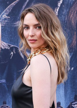 Gabriela Hearst elbisesi giyen Jodie Comer, 17 Haziran 2024 'te Hollywood, Los Angeles, Kaliforniya, ABD' deki TCL Çin Tiyatrosu IMAX 'ta düzenlenen Focus Features' The Bikeriders 'ın Los Angeles galasına geldi..