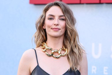 Gabriela Hearst elbisesi giyen Jodie Comer, 17 Haziran 2024 'te Hollywood, Los Angeles, Kaliforniya, ABD' deki TCL Çin Tiyatrosu IMAX 'ta düzenlenen Focus Features' The Bikeriders 'ın Los Angeles galasına geldi..