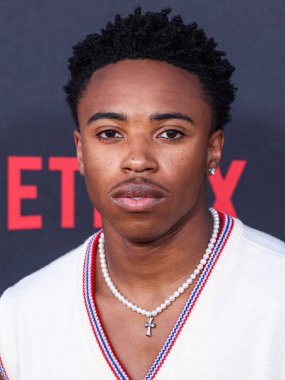 Dallas Dupree Young, Netflix 'in' Cobra Kai 'Sezon 6 Bölüm 1' in Los Angeles Özel Gösterimi 'ne 17 Temmuz 2024' te Amerika Birleşik Devletleri 'nin Los Angeles, Kaliforniya' daki Griffith Park 'taki Autry Müzesi' ne geldi..