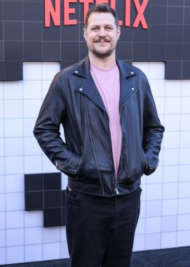 Cameron Britton, Netflix 'in 