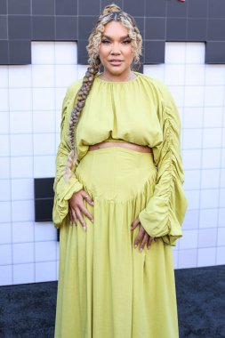 Emmy Raver-Lampman Netflix 'in 