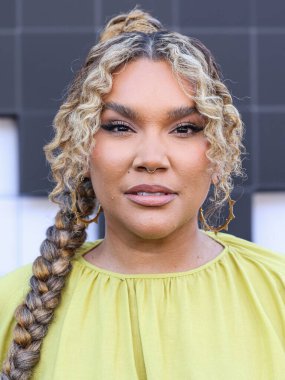 Emmy Raver-Lampman Netflix 'in 