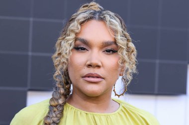 Emmy Raver-Lampman Netflix 'in 